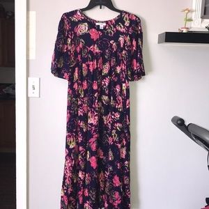 Go softly patio floral, flutter sleeve,dress Sz S